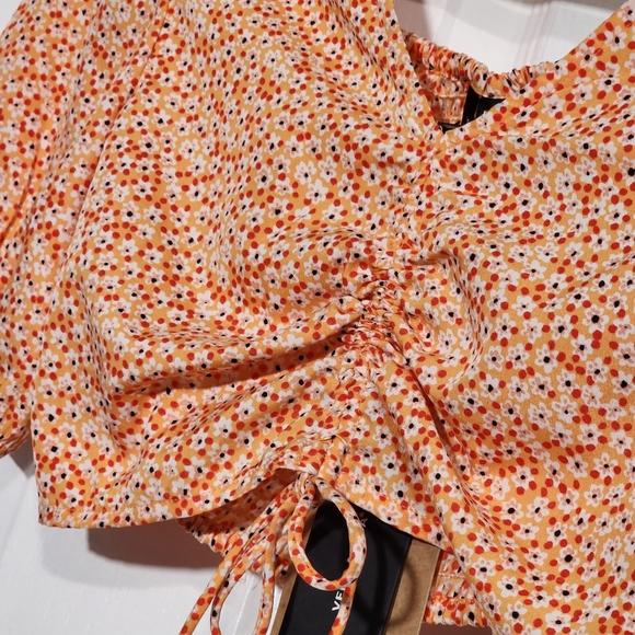 Vero ModaHenna V Neck‎ Cropped Floral Top XS NWT - Picture 3 of 6